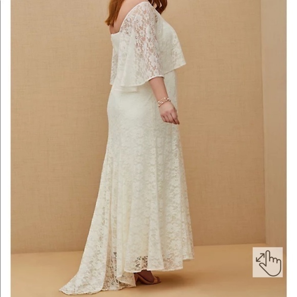 TORRID IVORY LACE CAPELET WEDDING DRESS - Picture 6 of 6